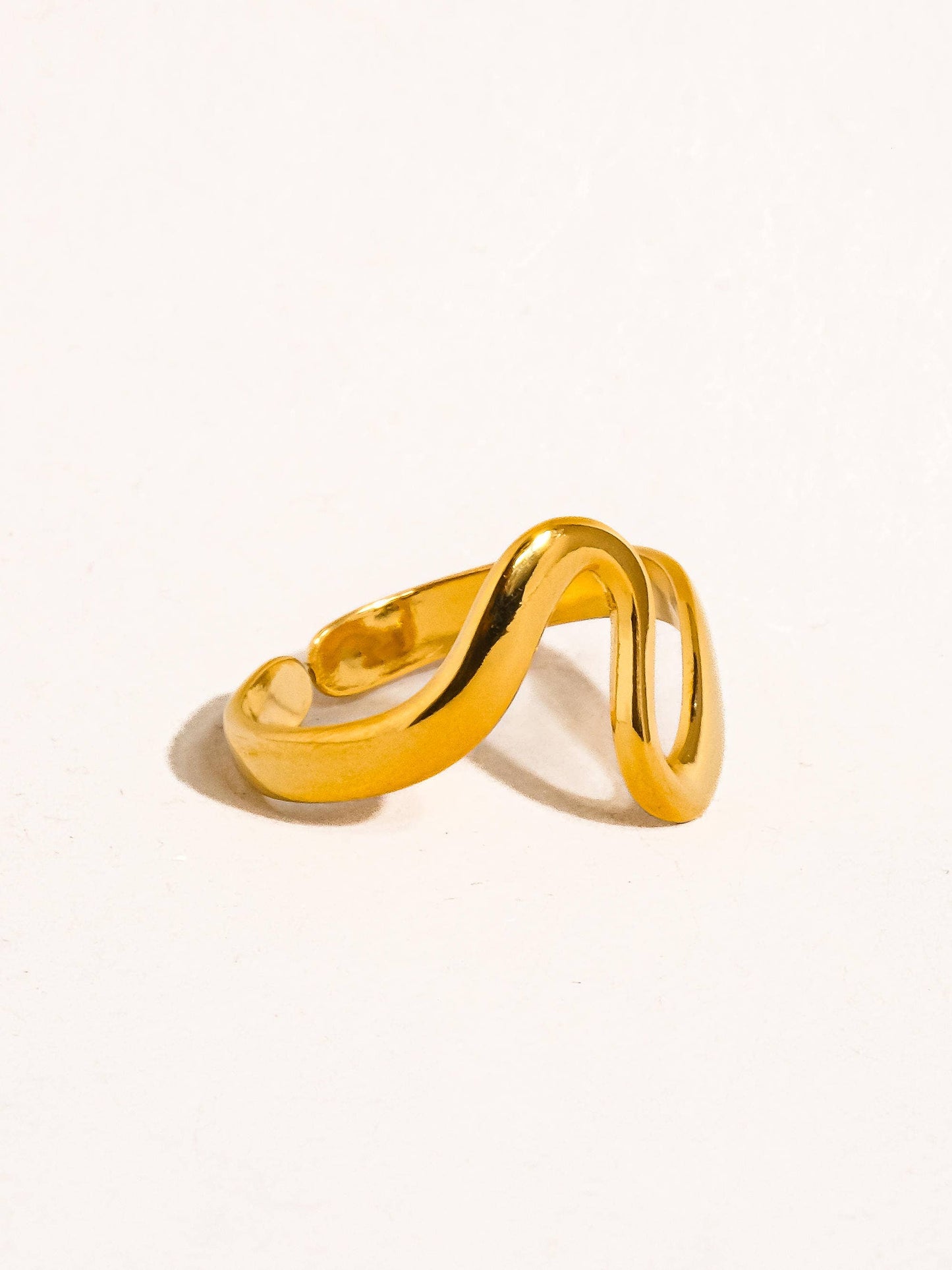 Golden Attitude 18K Gold Non-Tarnish Abstract Thin Ring