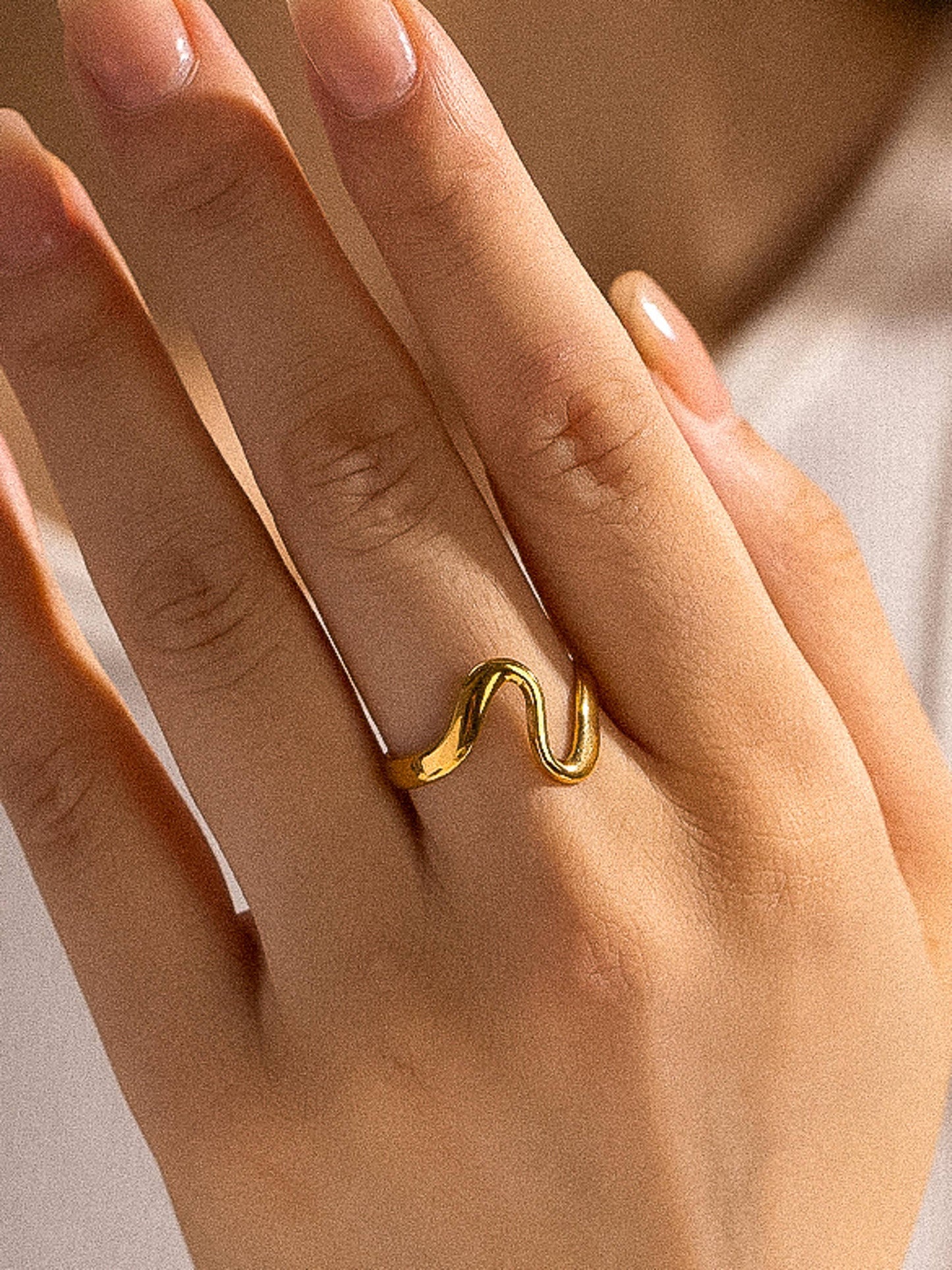 Golden Attitude 18K Gold Non-Tarnish Abstract Thin Ring
