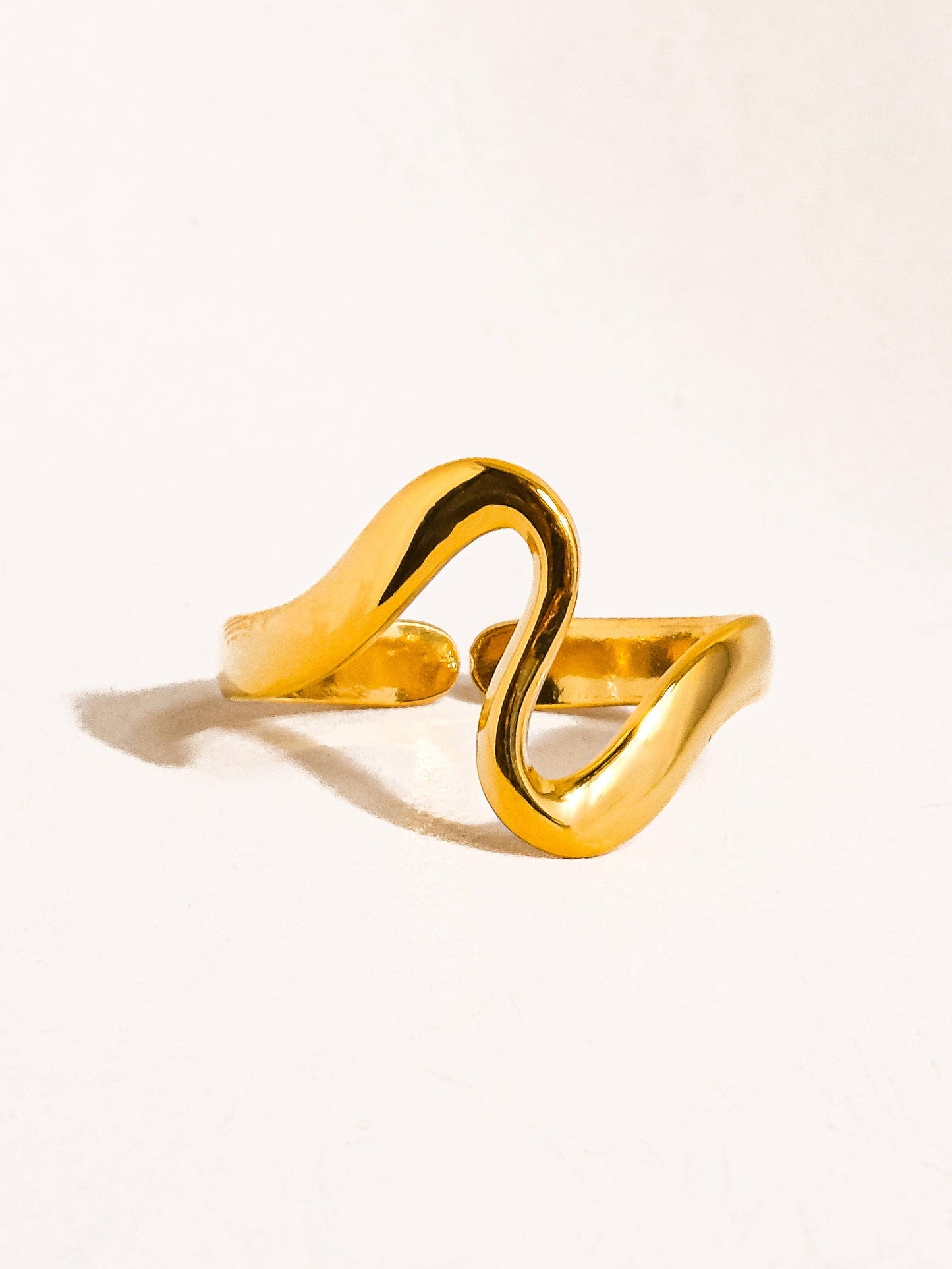 Golden Attitude 18K Gold Non-Tarnish Abstract Thin Ring