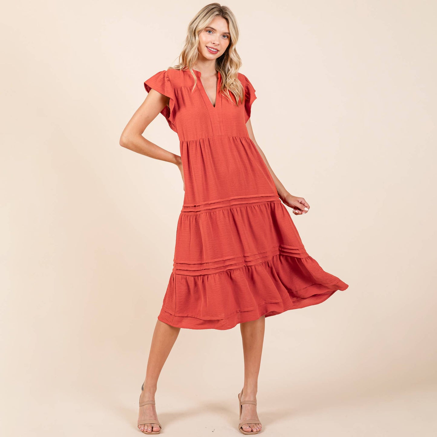 V Neck Tiered Flutter Sleeve Pleated Midi Dress: Rust