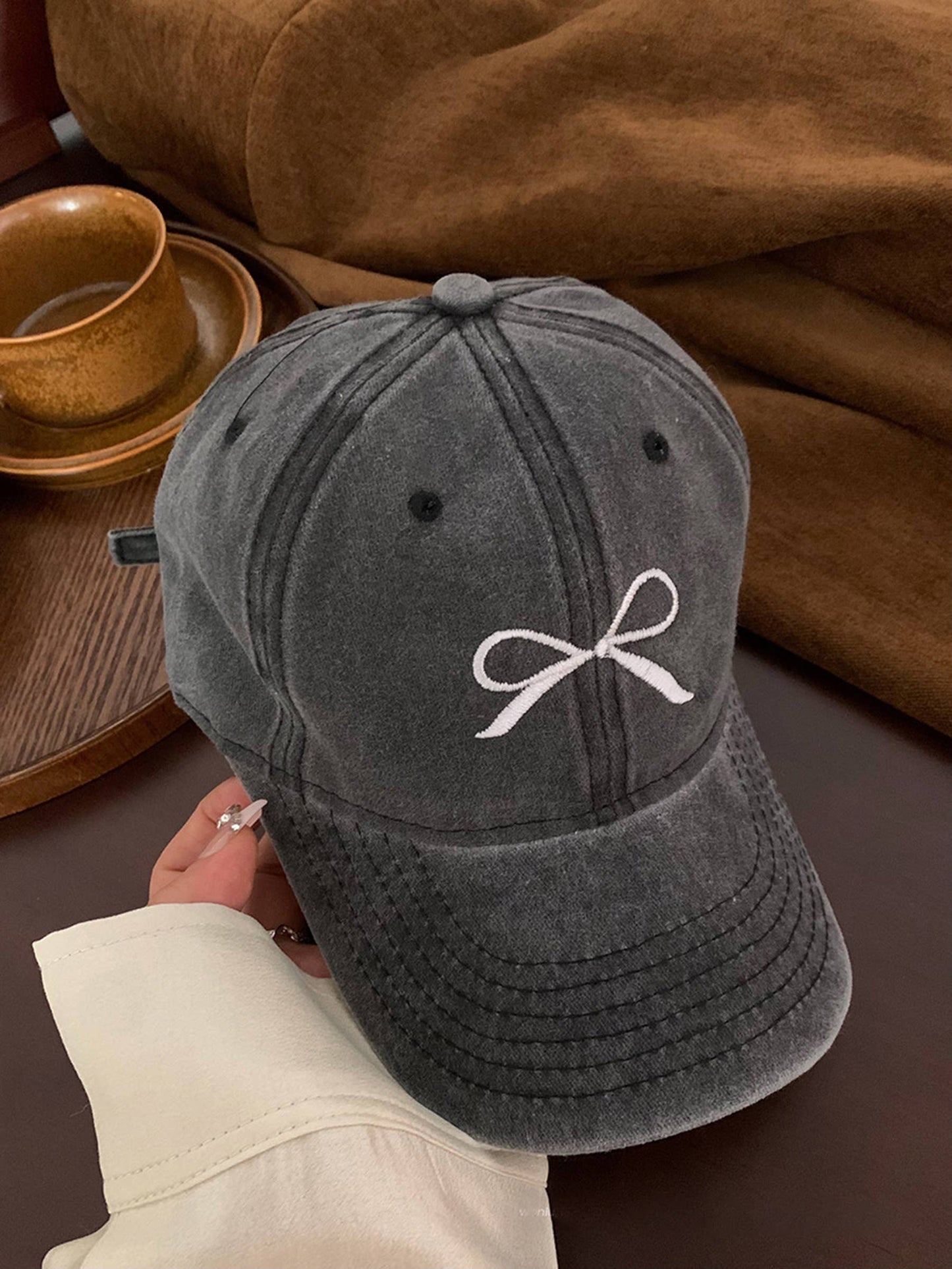 Bow Embroidered Baseball Cap: Black / One Size