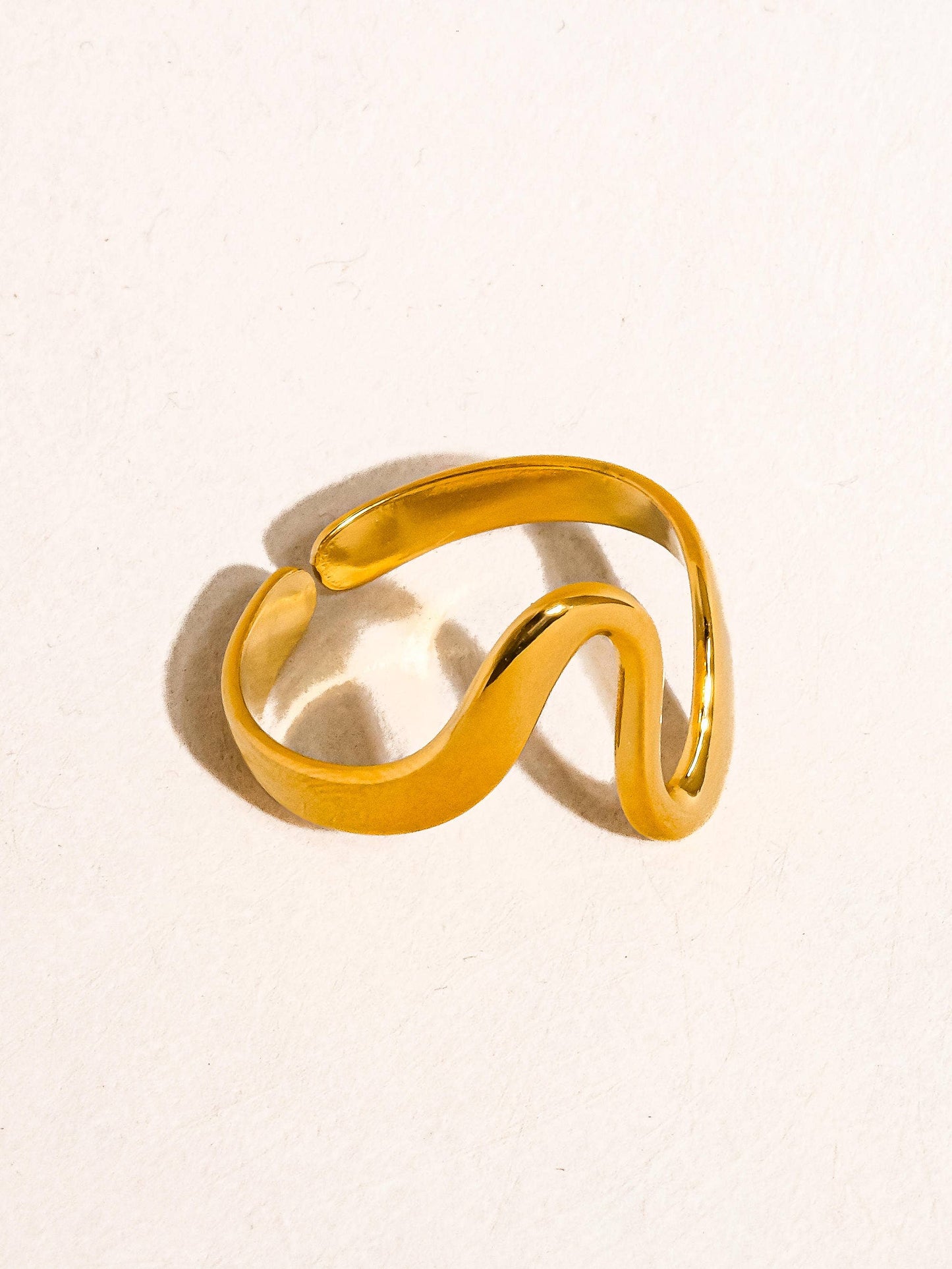 Golden Attitude 18K Gold Non-Tarnish Abstract Thin Ring