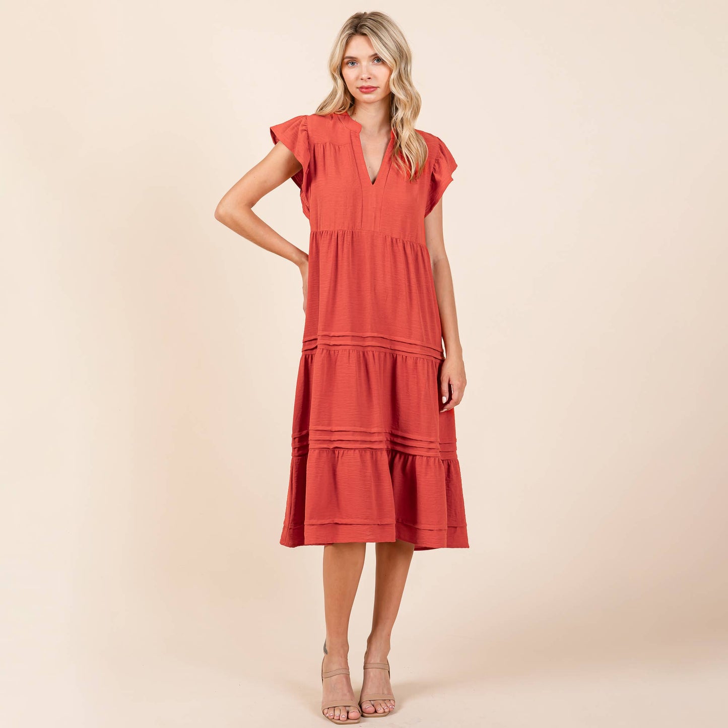 V Neck Tiered Flutter Sleeve Pleated Midi Dress: Rust