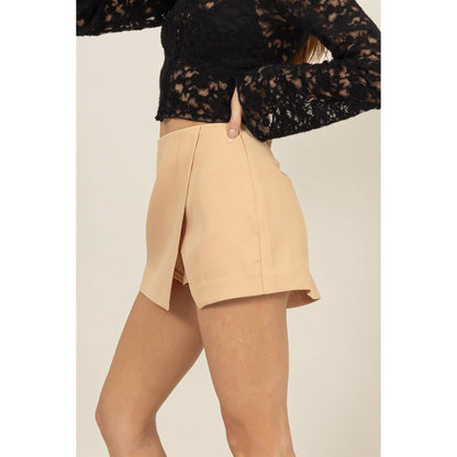 ASYMMETRICAL WRAP MINI SKORT: TAUPE