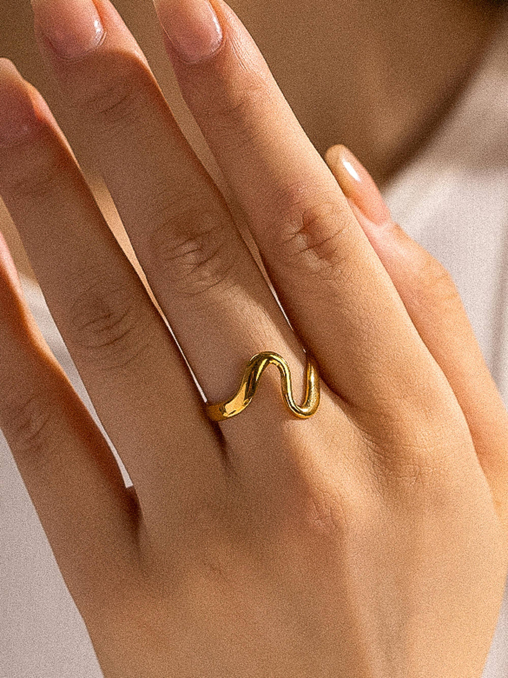 Golden Attitude 18K Gold Non-Tarnish Abstract Thin Ring