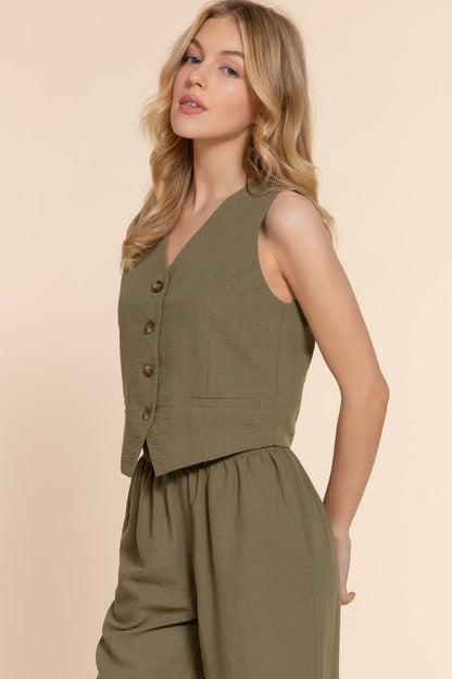 The “Cool & Collected” Linen Set