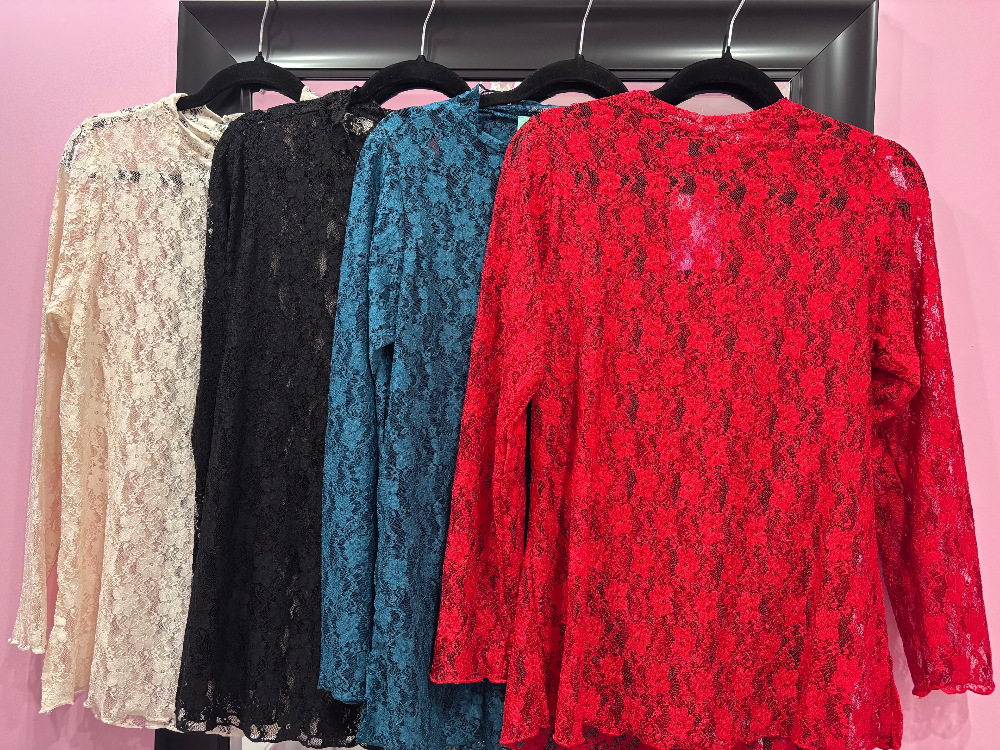 Sweet lace Mock Neck